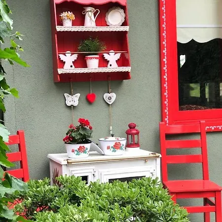 Sweet River Hotel 2*
